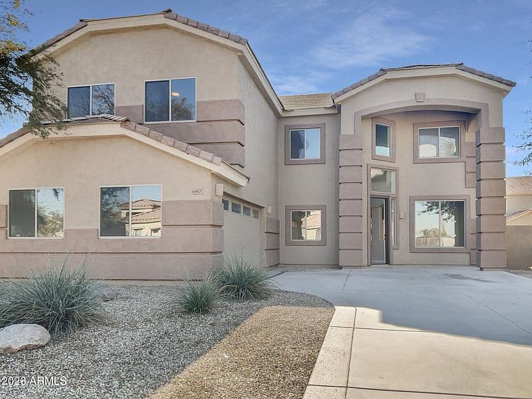 6807 W PLEASANT Lane photo 2