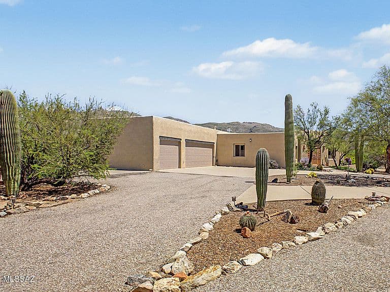 11743 E Limberlost Rd photo 2