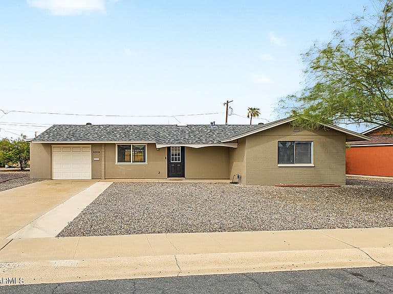 12214 N AUGUSTA Drive photo 2