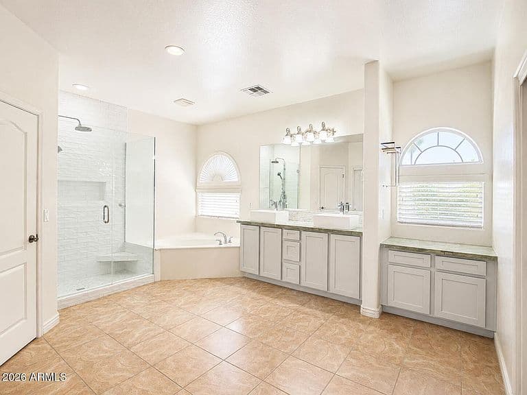11401 E Sheridan Circle photo 4