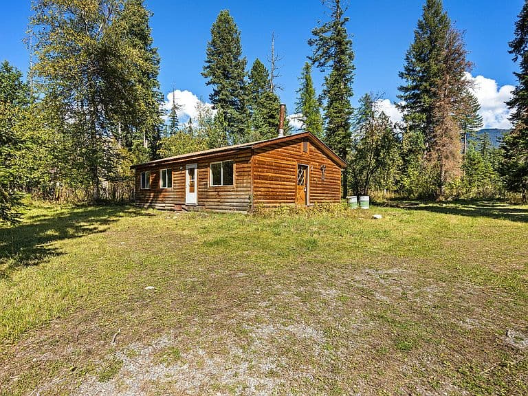 154 Larch Ln photo 1