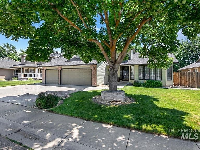 3326 N Linda Vista Ave photo 3