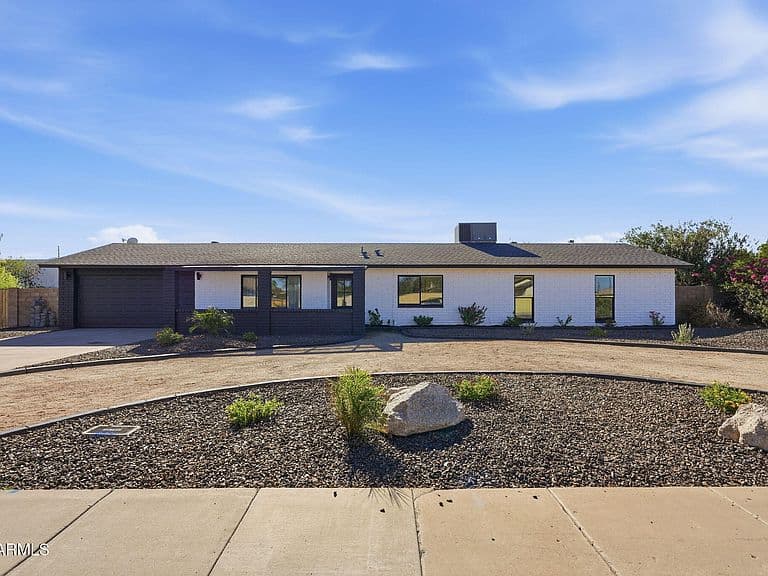 15428 N 34TH Street photo 4