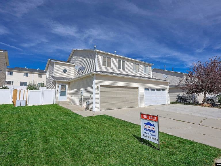 2324 Bitter Creek Trl photo 1