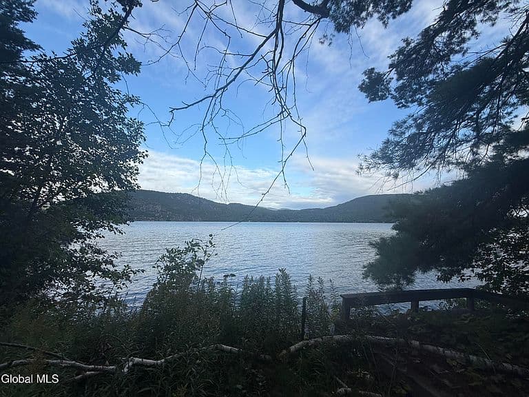 2236 Black Point Road photo 4