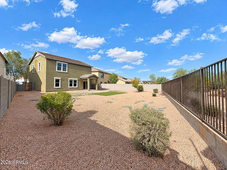 37335 W CANNATARO Lane photo 5