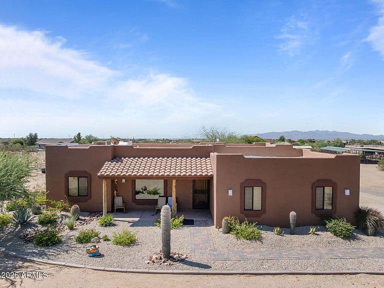 21223 W RESTIN Road photo 1