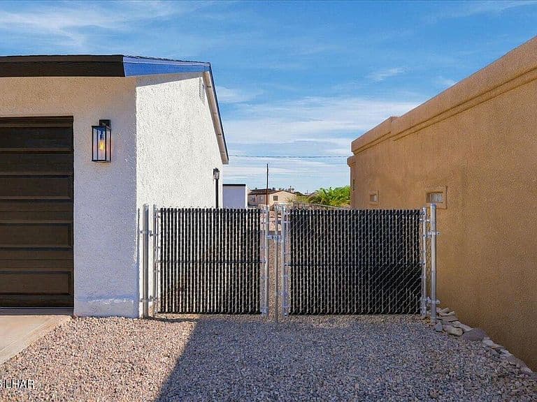 3380 Thunderhead Dr photo 4