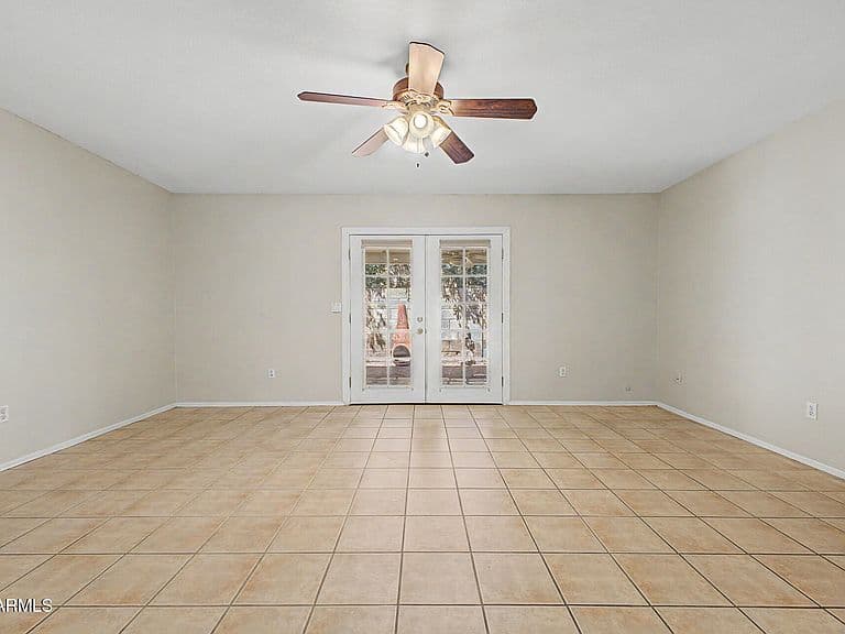 130 E CAMPO BELLO Drive photo 5