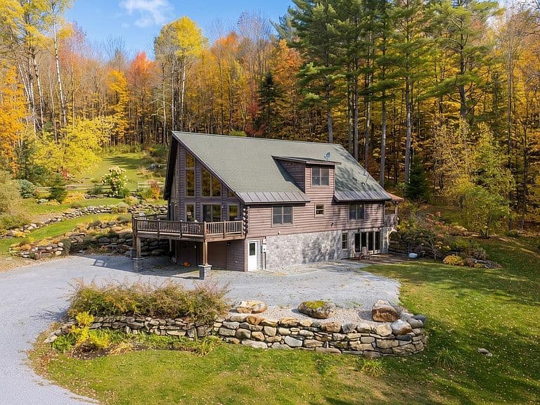 415 Crown Point Road photo 1