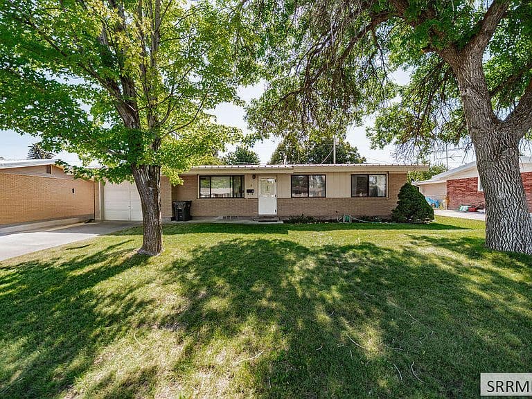 618 Davidson Dr photo 1