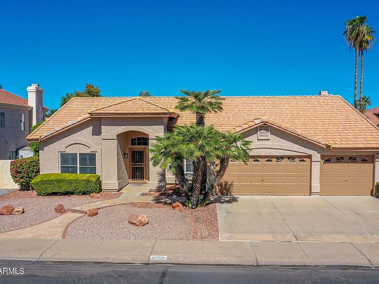 6750 W ORAIBI Drive photo 1