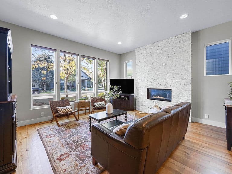 2824 S Honeycomb Way photo 3