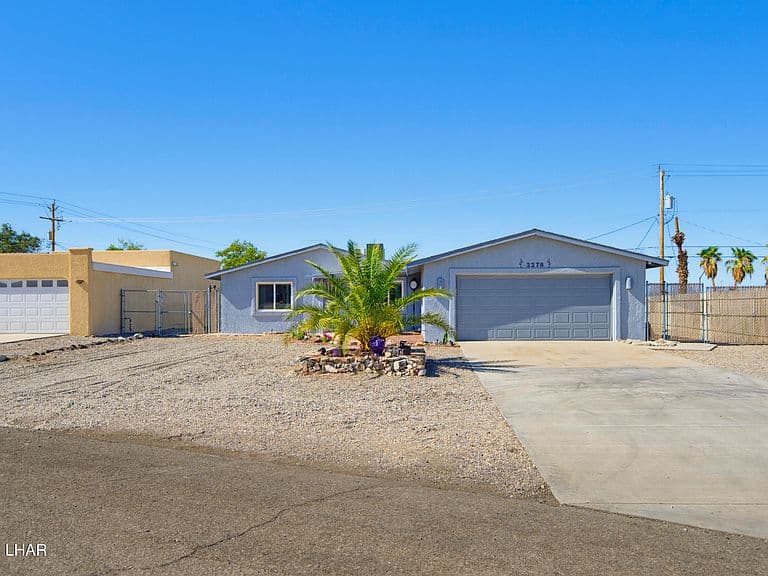2278 Pheasant Ln photo 1