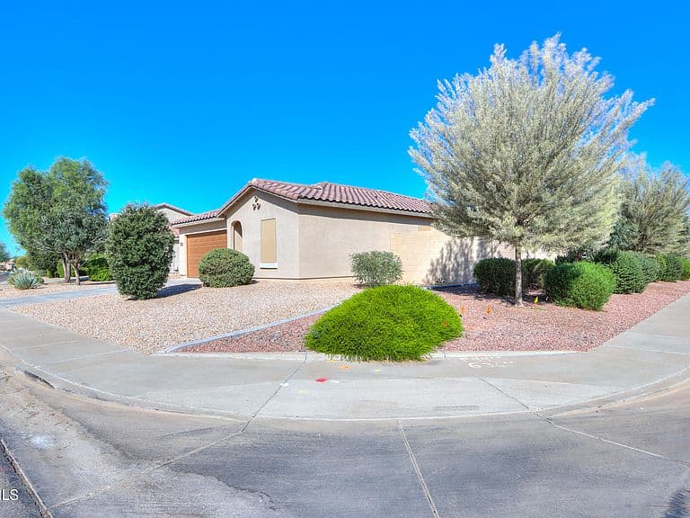 1684 E Judi Street photo 3