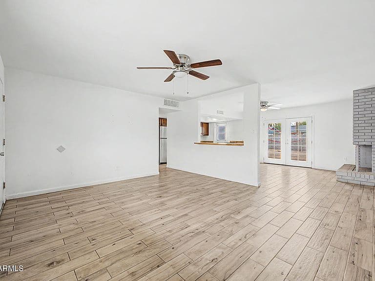 15 E ALAMEDA Drive photo 3