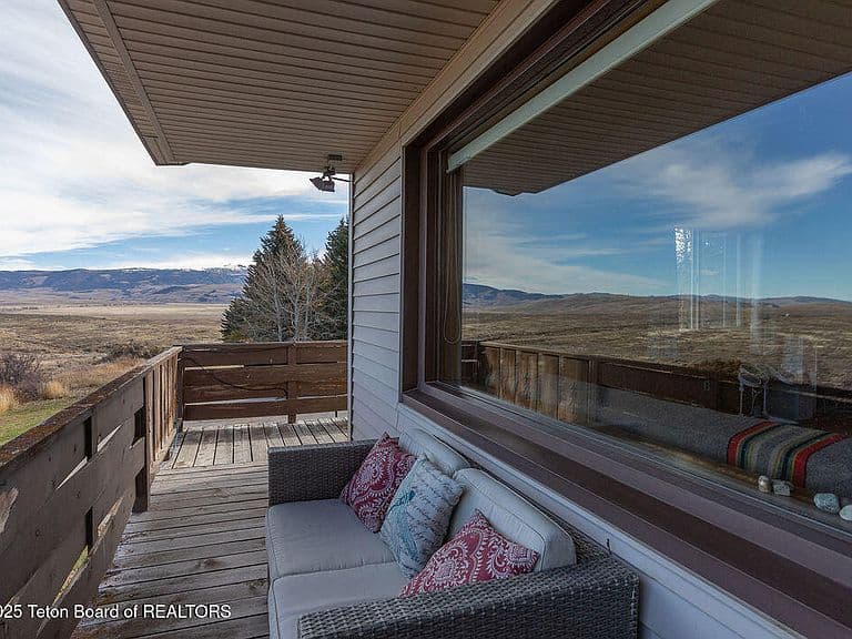 1120 E Park View Ln photo 5