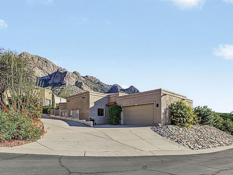 9809 N Ridge Shadow Pl photo 1