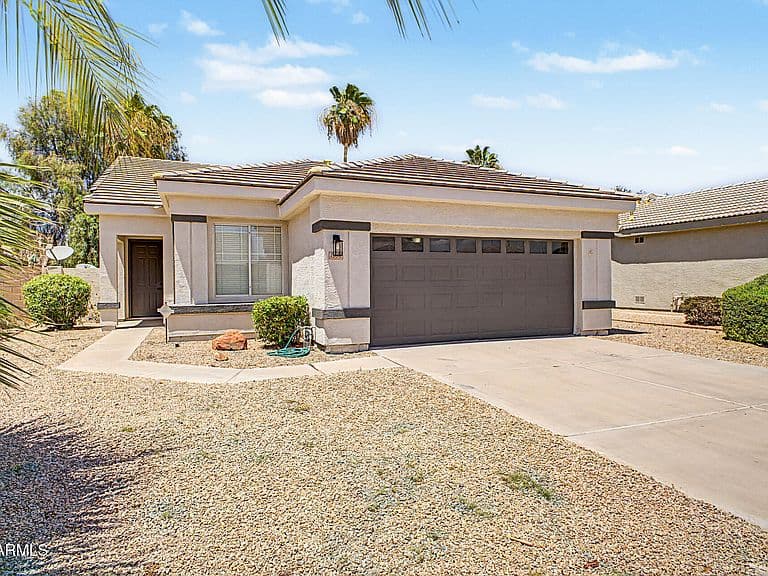 1332 W THOMPSON Way photo 4