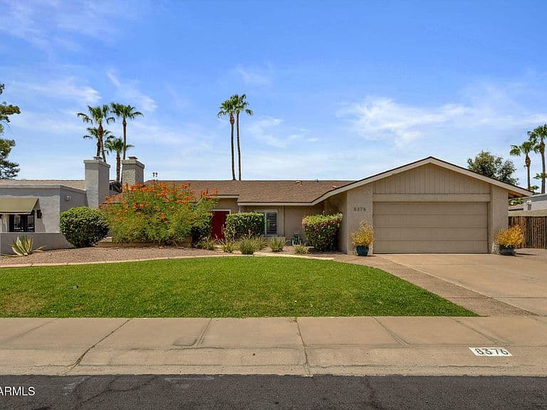 8376 E SAN SALVADOR Drive photo 2