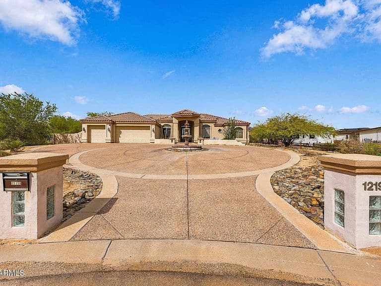 12198 E DOUBLETREE RANCH Road photo 2