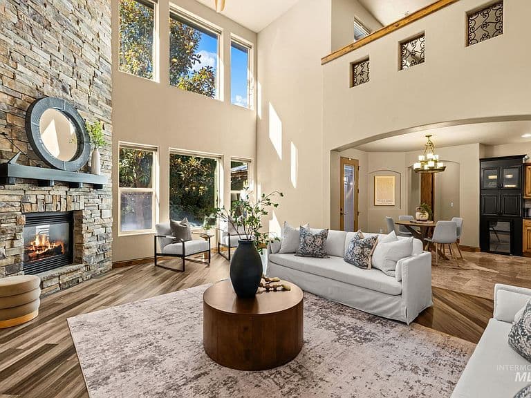 825 E Rubicon Dr photo 5