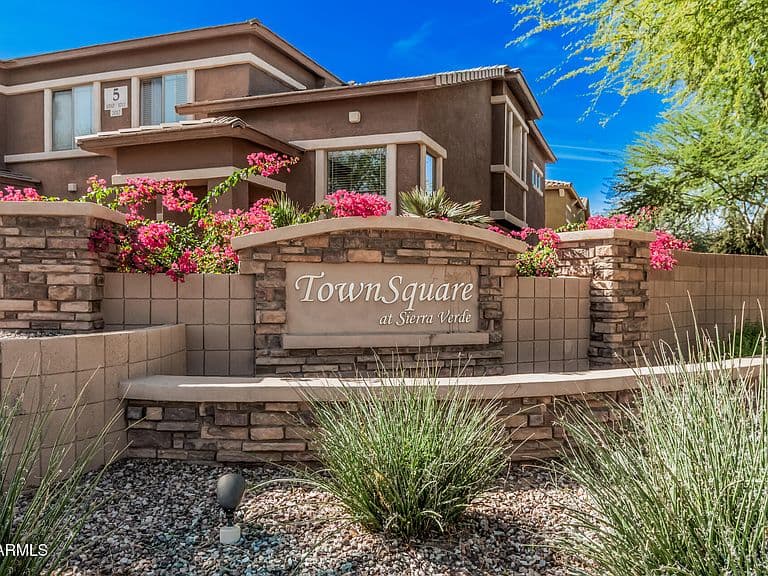 15240 N 142ND Avenue #1124 photo 1