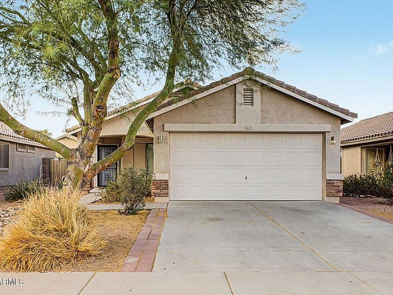 16640 W STATLER Street photo 1
