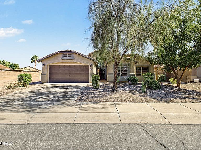 21911 N BACKUS Drive photo 2
