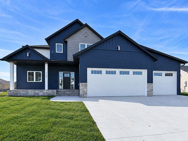 3154 Archer Pl S photo 1