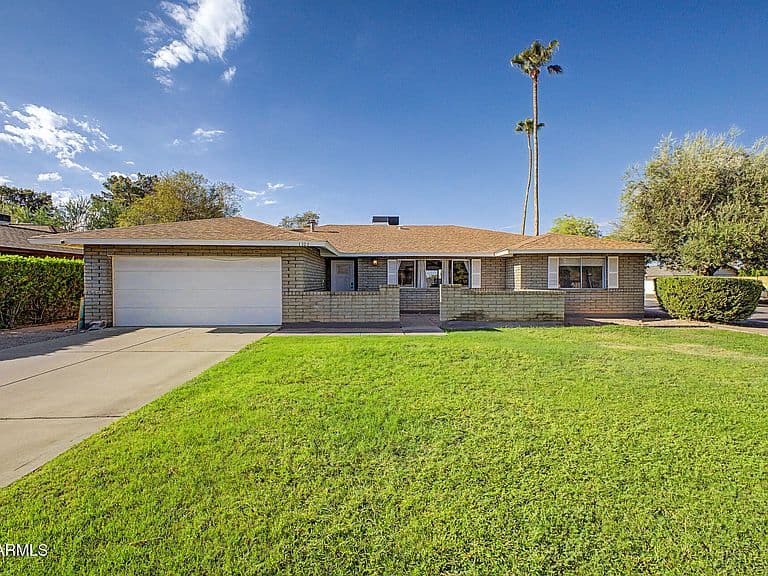 1103 E WATSON Drive photo 1