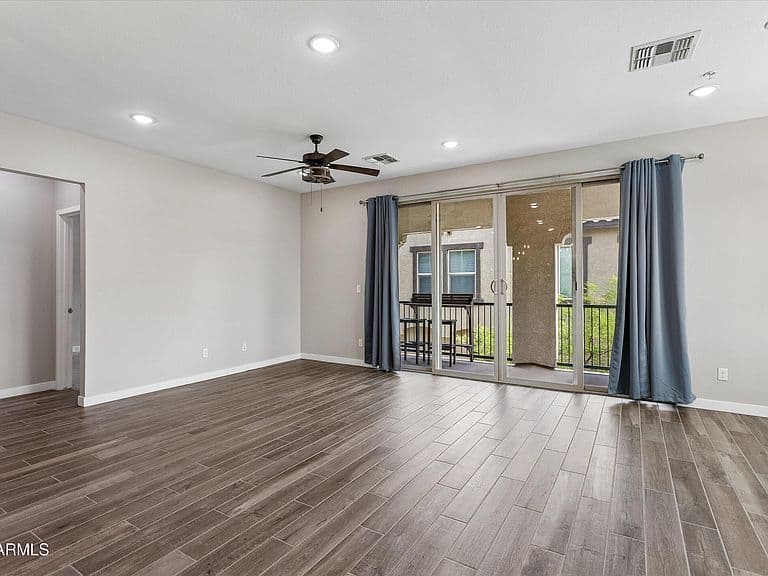 155 N LAKEVIEW Boulevard #258 photo 5