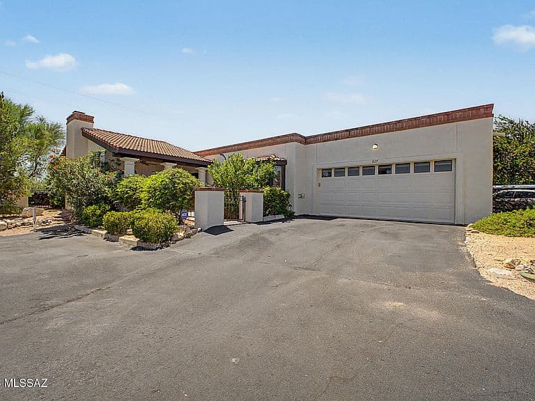 827 W Palma De Coco photo 4