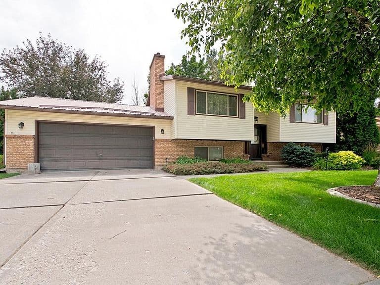 2323 Westcliff Dr photo 2