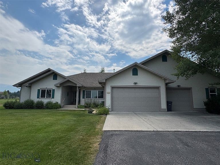 132 Lucille Ln photo 3